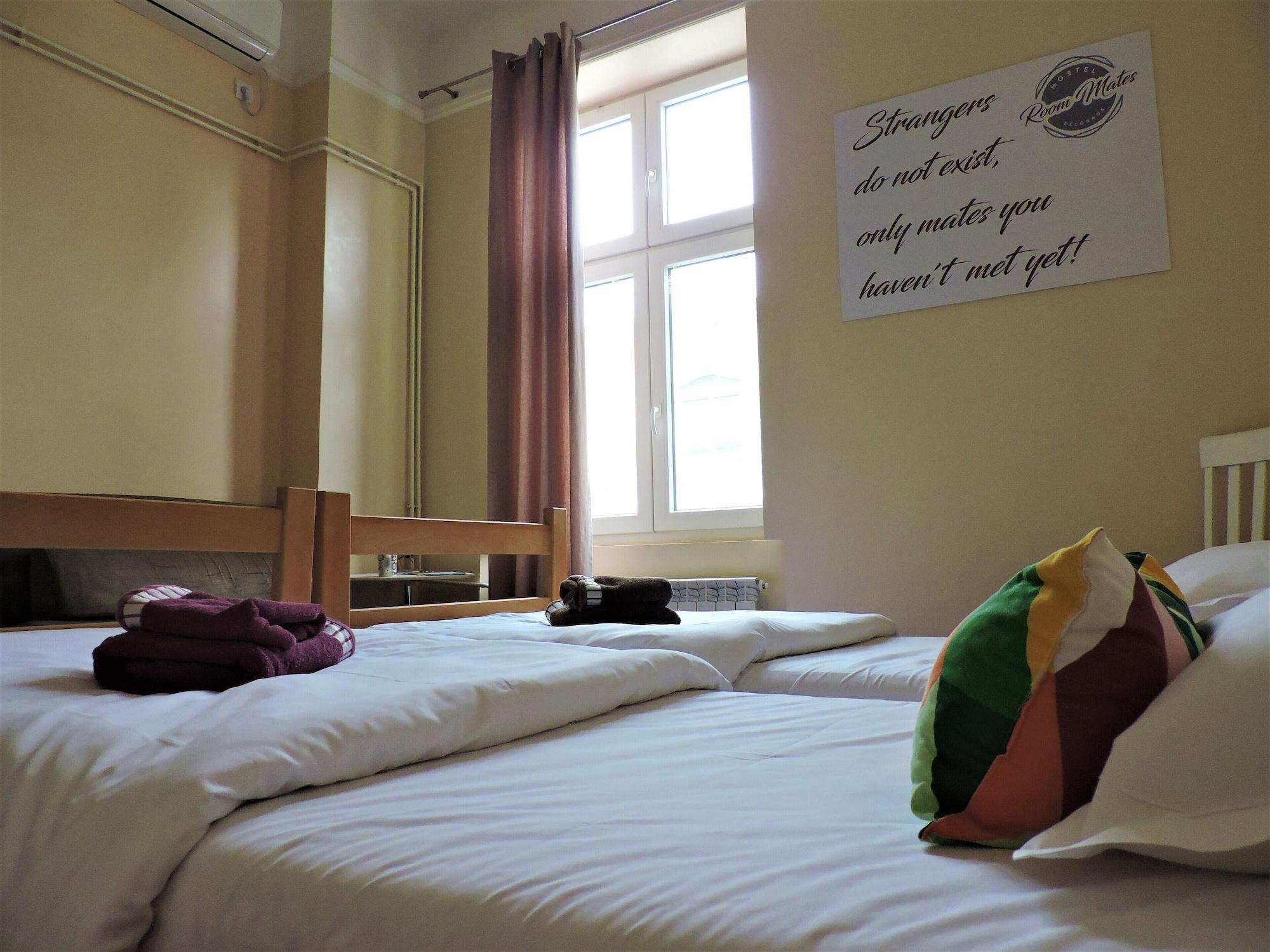 Roommates Hostel เบลเกรด ภายนอก รูปภาพ