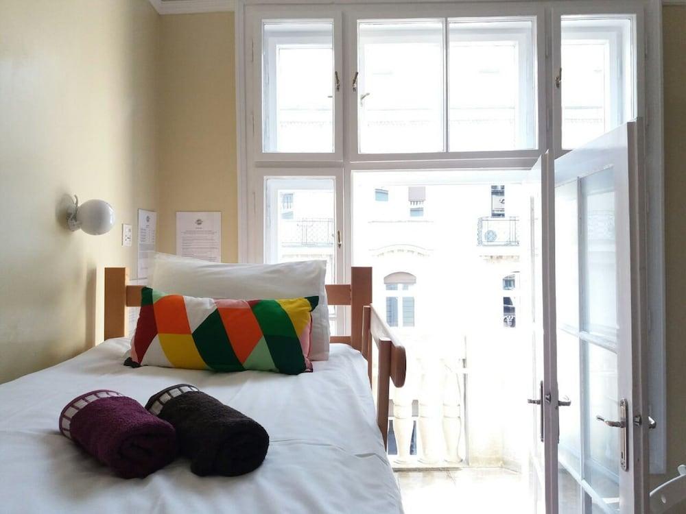 Roommates Hostel เบลเกรด ภายนอก รูปภาพ